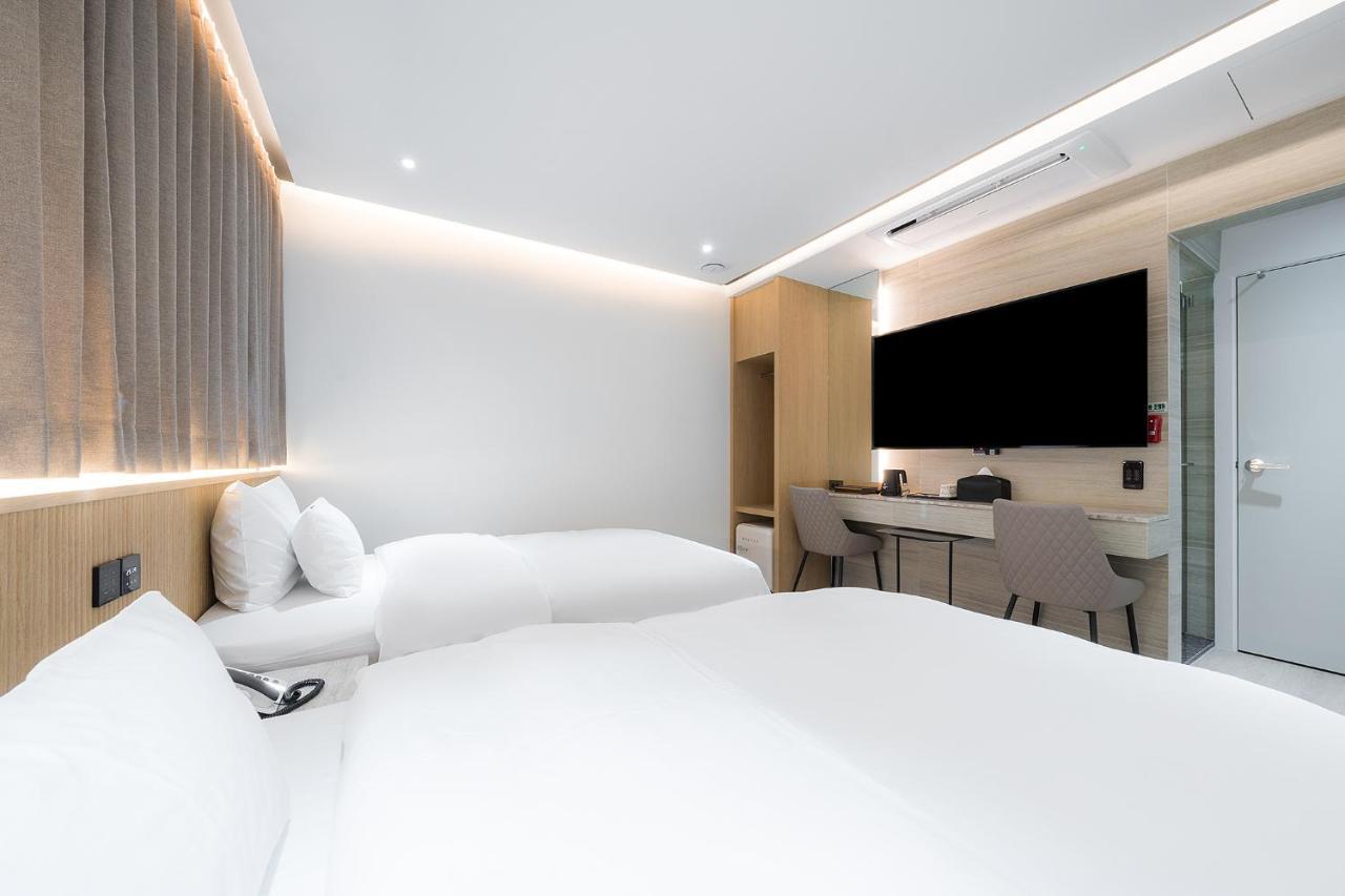 Brown Dot Hotel Pyeonghwa Plaza Mokpo Εξωτερικό φωτογραφία