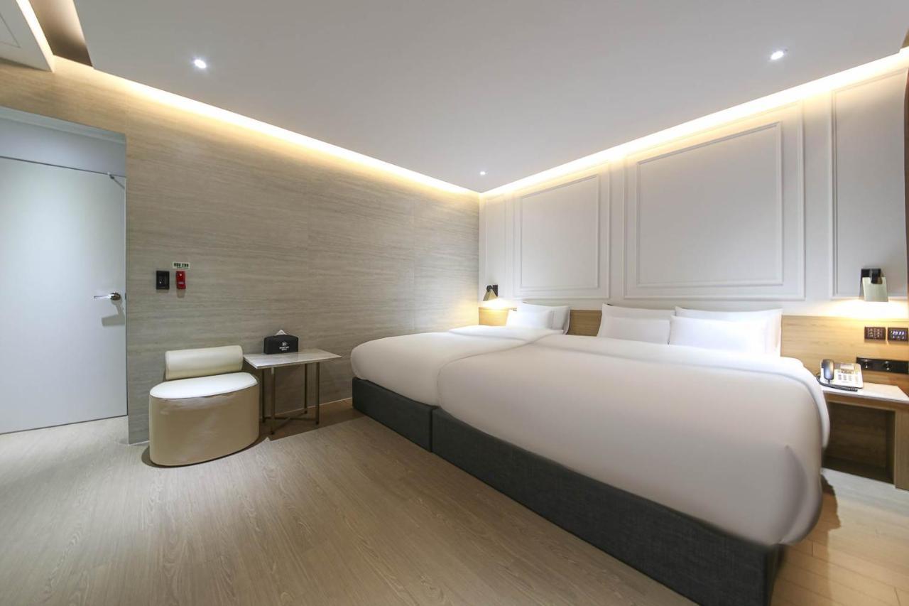 Brown Dot Hotel Pyeonghwa Plaza Mokpo Εξωτερικό φωτογραφία