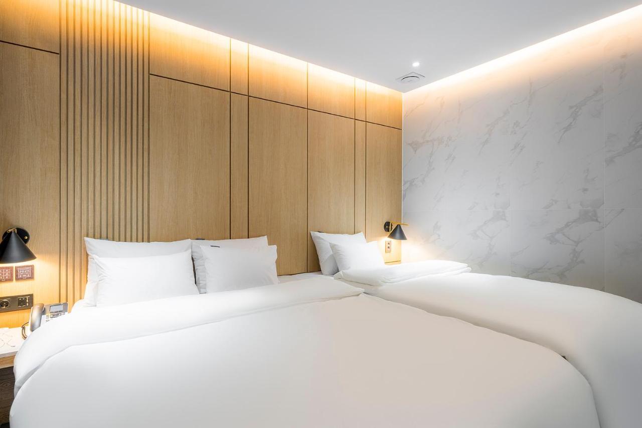 Brown Dot Hotel Pyeonghwa Plaza Mokpo Εξωτερικό φωτογραφία