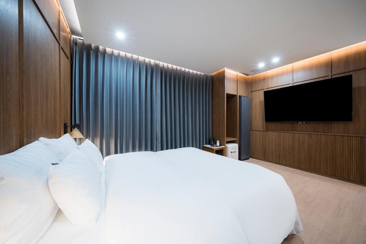 Brown Dot Hotel Pyeonghwa Plaza Mokpo Εξωτερικό φωτογραφία